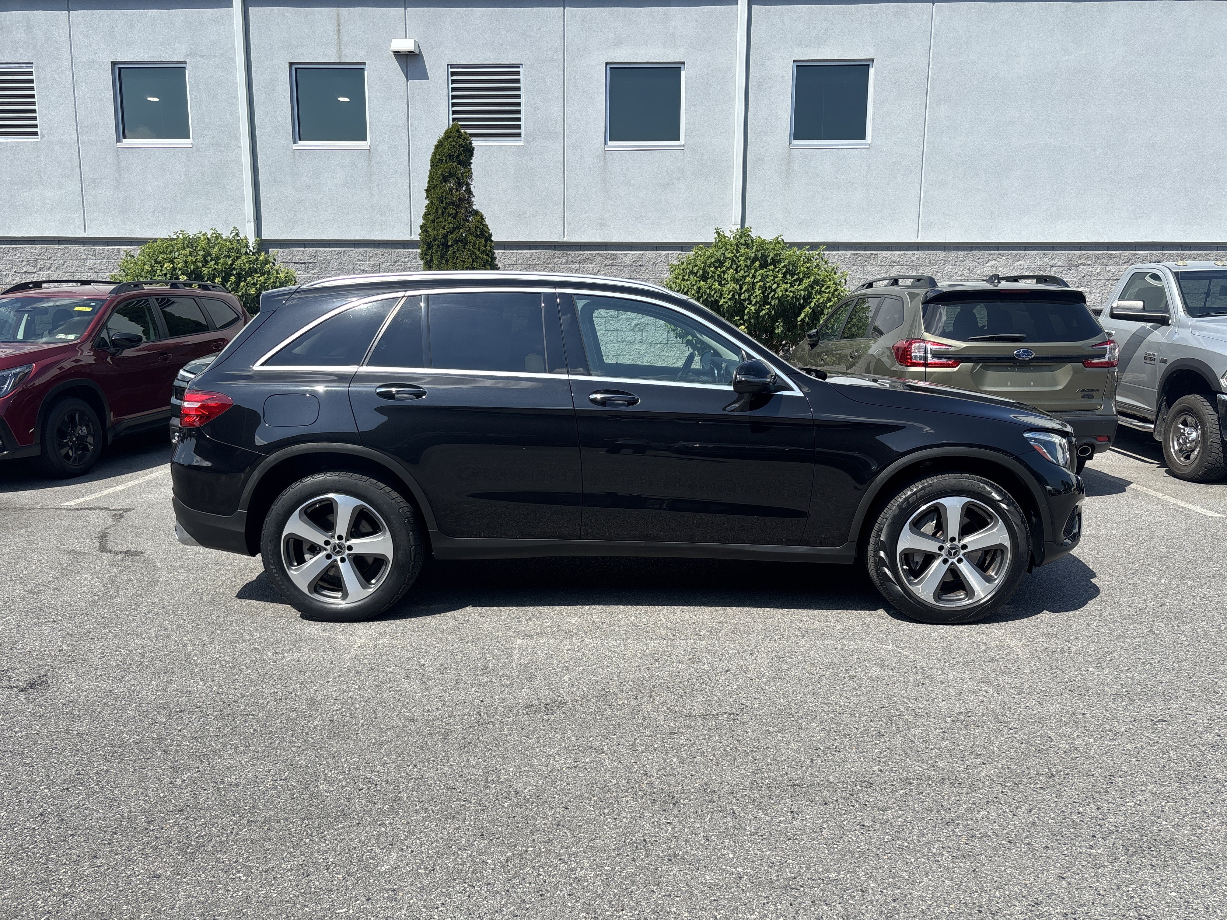 Used 2019 Mercedes-Benz GLC 300 4MATIC image 19