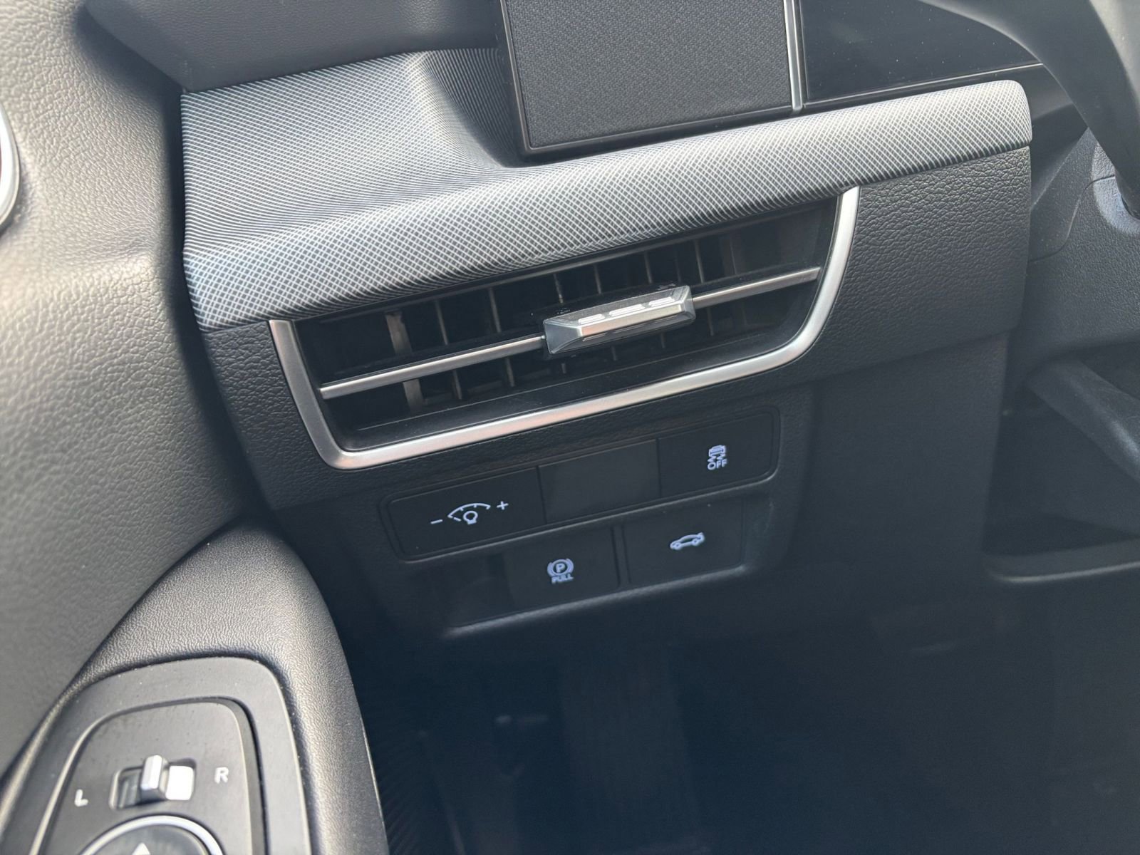 Used 2025 Hyundai Sonata SEL image 34