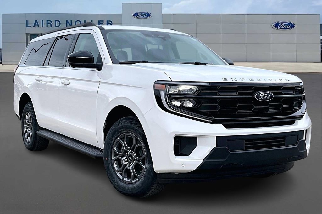 New 2025 Ford Expedition Max Active image 2