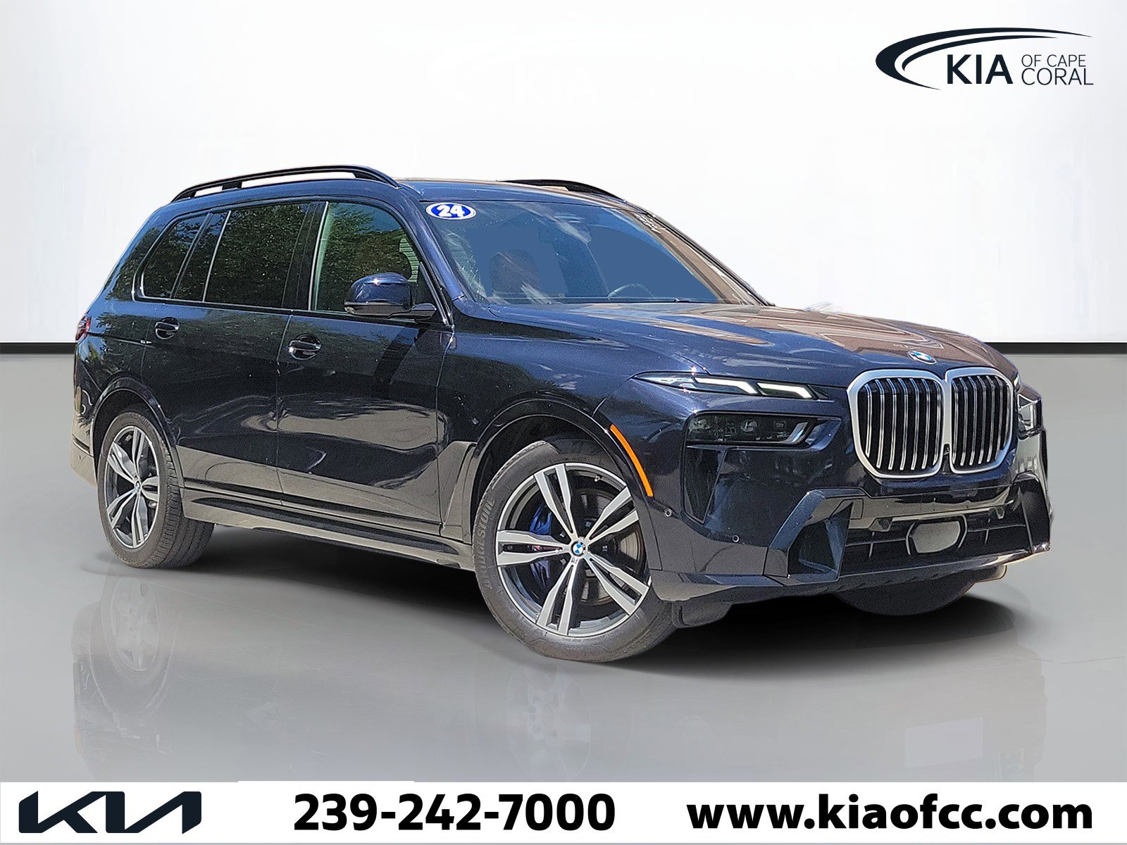 Used 2024 BMW X7 xDrive40i w/ M Sport Package image 1