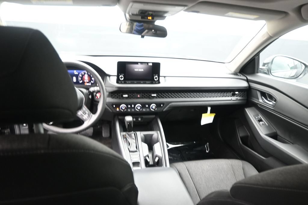 Used 2025 Honda Accord SE image 14