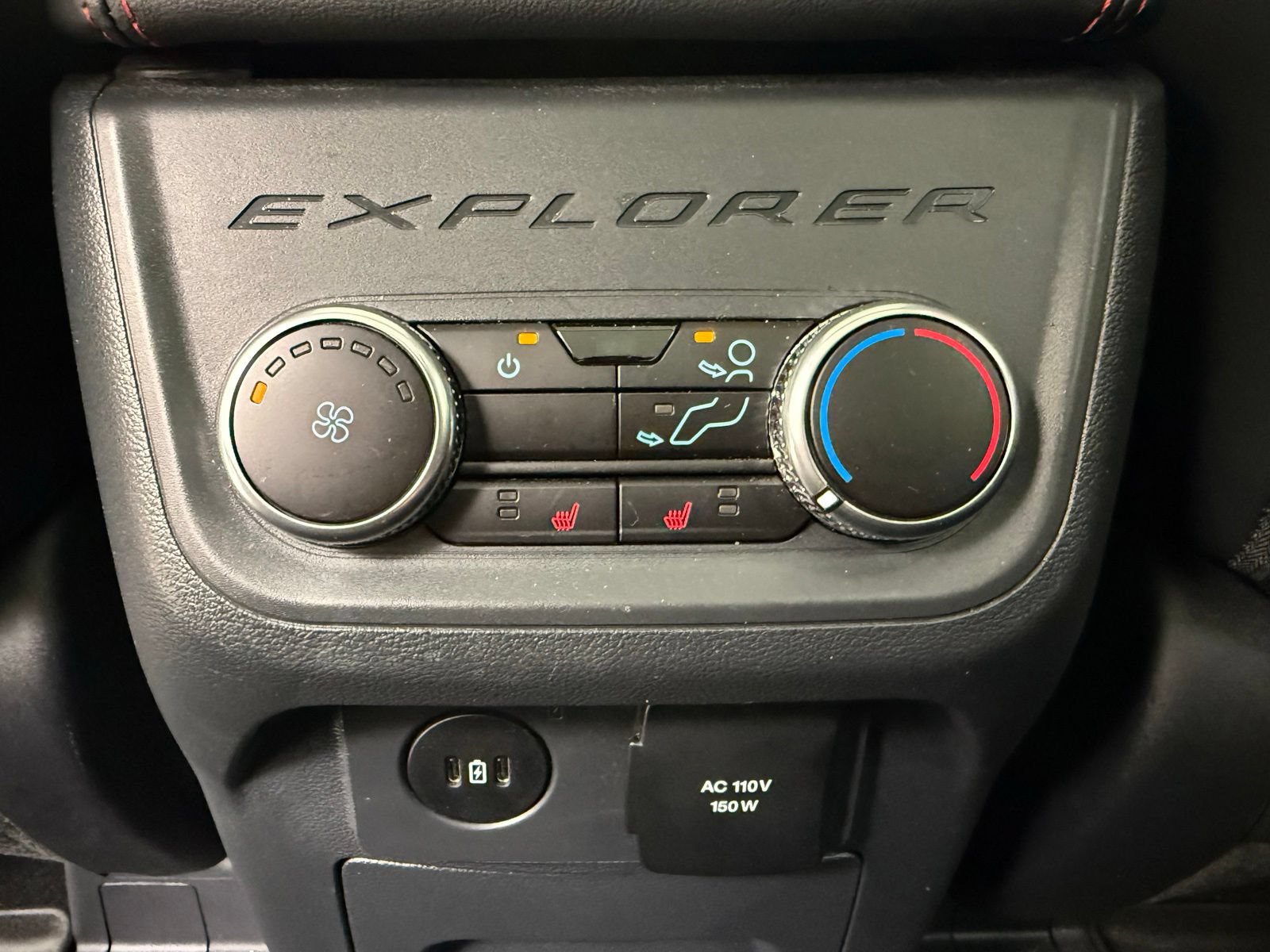 Used 2025 Ford Explorer ST w/ Sun And Sound Package AWD/4WD image 28