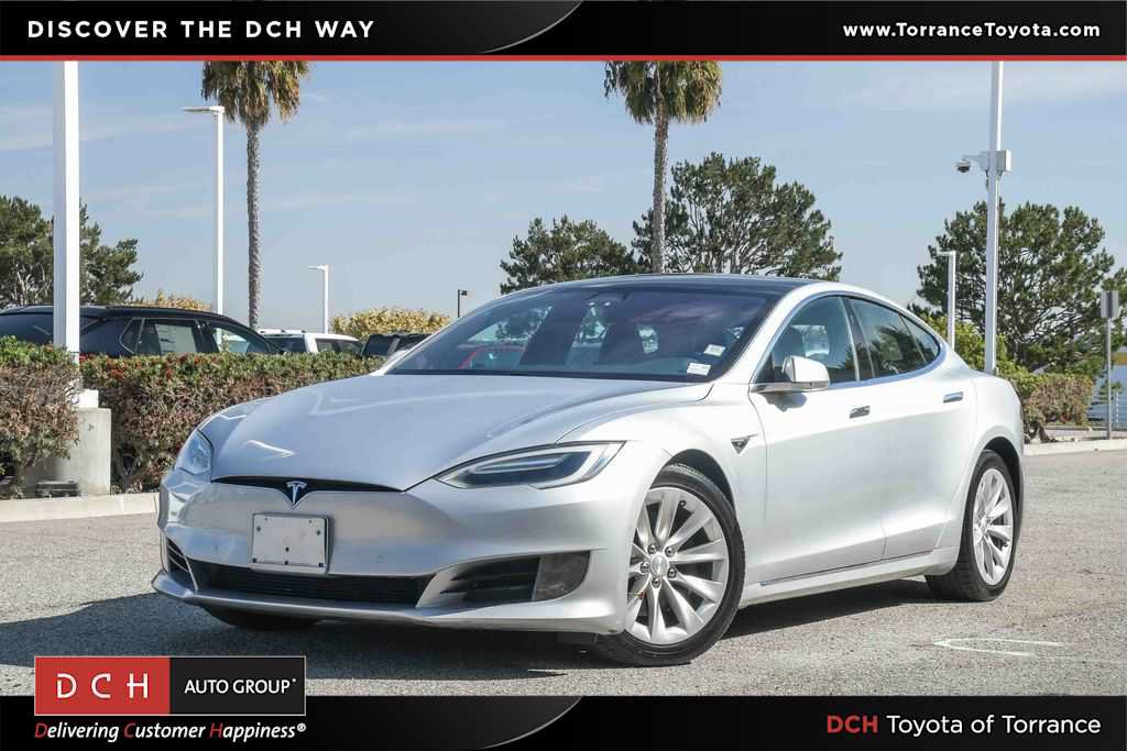 Used 2017 Tesla Model S 90D AWD/4WD image 1