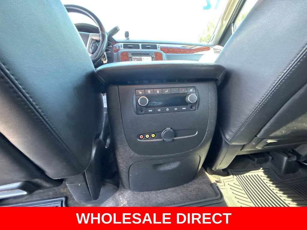 Used 2012 Chevrolet Suburban LTZ AWD/4WD image 31