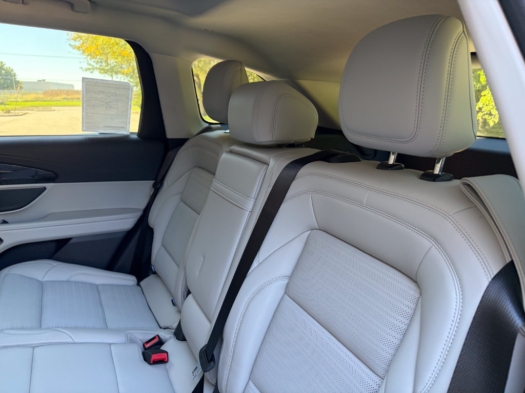 New 2026 Lincoln Nautilus Reserve AWD/4WD image 18