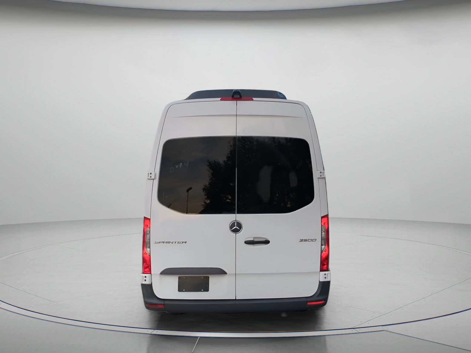 Used 2025 Mercedes-Benz Sprinter 2500 image 25