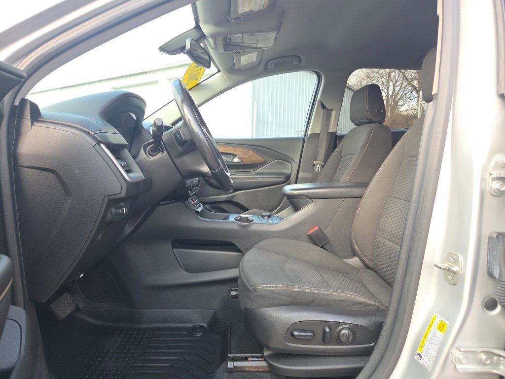 Used 2018 GMC Terrain SLE w/ Driver Convenience Package image 11