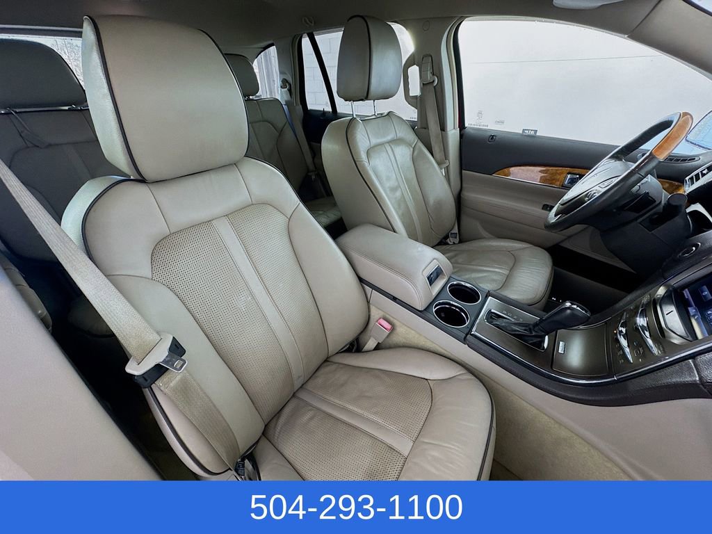 Used 2013 Lincoln MKX FWD image 25