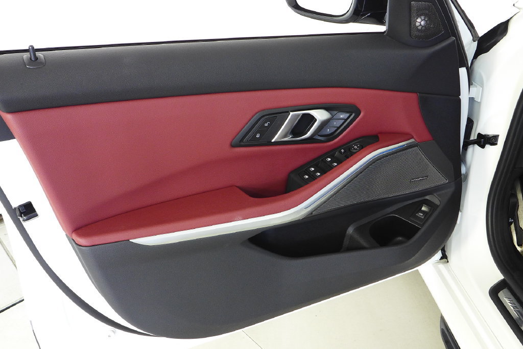 Used 2024 BMW M340i w/ Premium Package RWD image 11