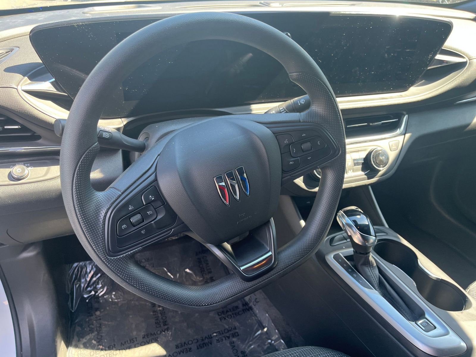 Used 2025 Buick Envista Preferred image 27