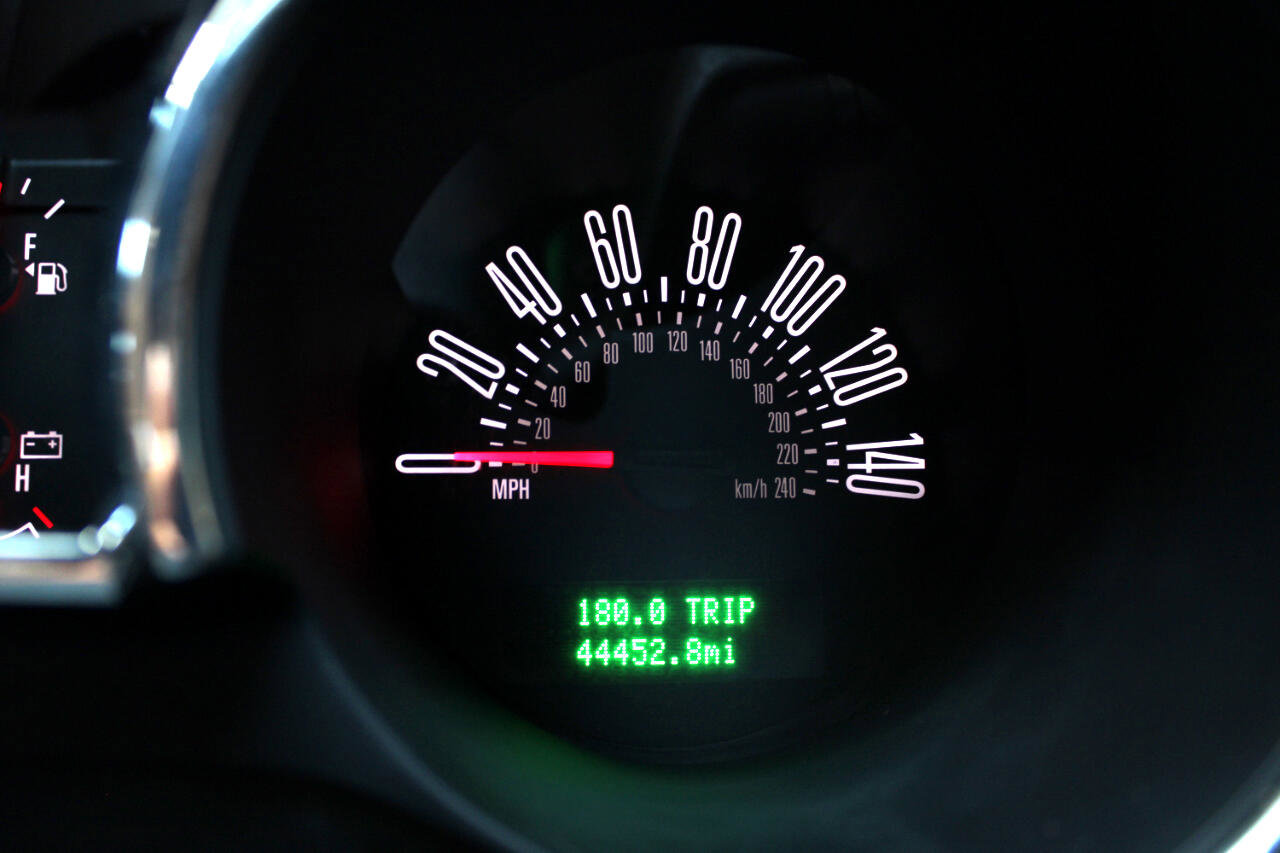 Used 2005 Ford Mustang GT image 9