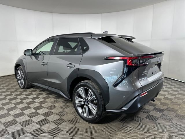 Used 2023 Subaru Solterra Limited image 5