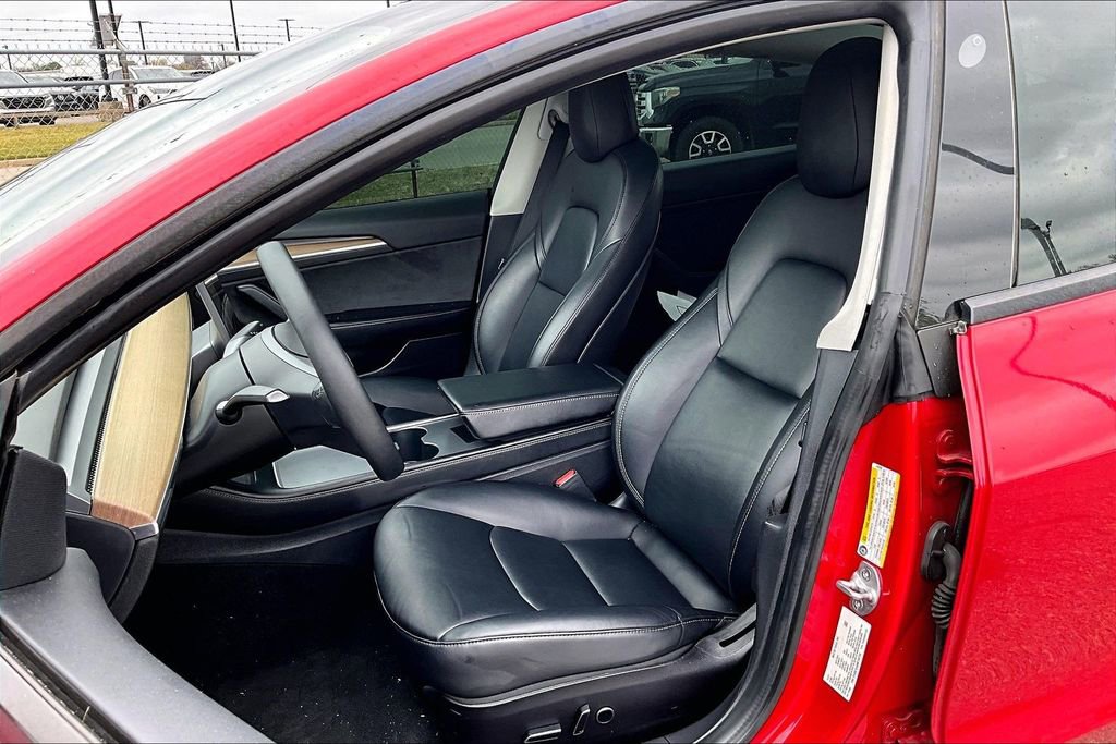 Used 2022 Tesla Model 3 Standard Range image 34