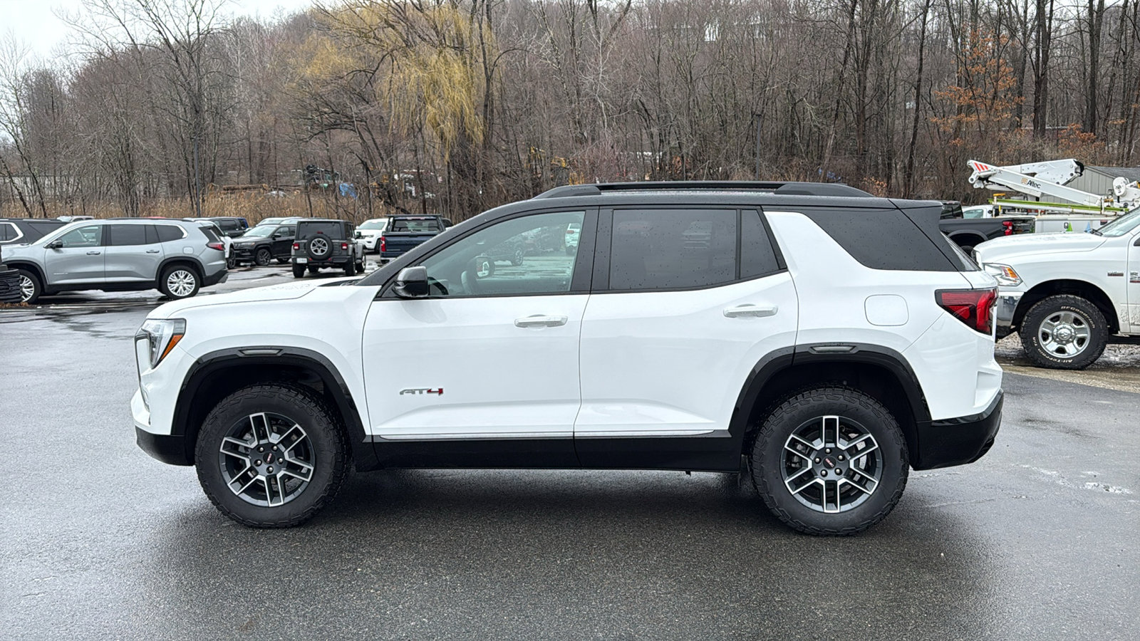 Used 2026 GMC Terrain AT4 w/ Technology Package II image 4