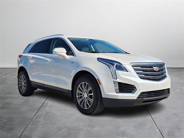 Used 2017 Cadillac XT5 Luxury w/ Driver Awareness Package image 6