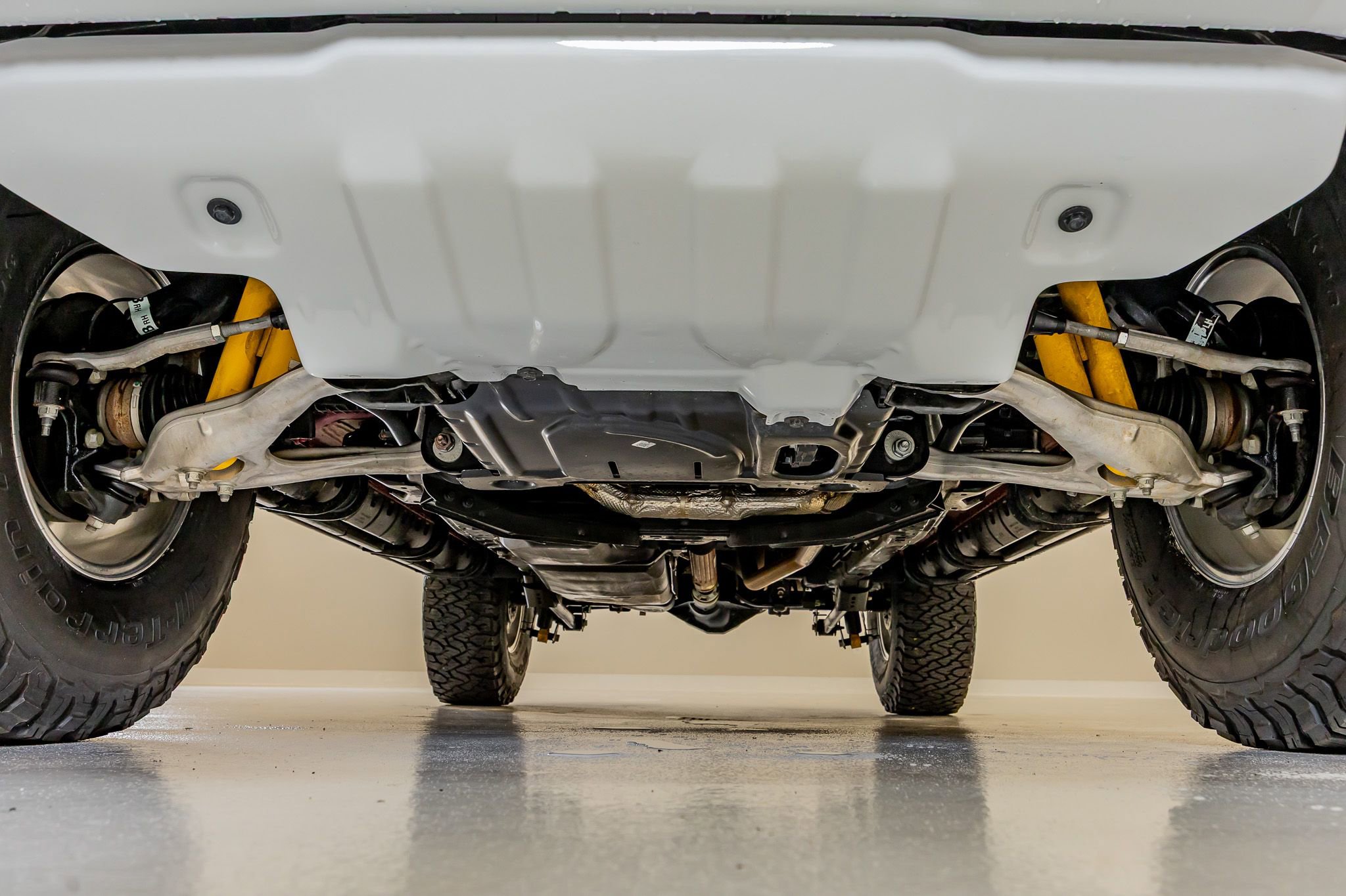 Used 2025 Ford Bronco Heritage Edition AWD/4WD image 15
