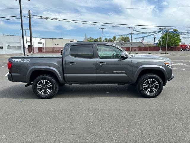 Used 2019 Toyota Tacoma TRD Sport w/ Technology Package AWD/4WD image 8