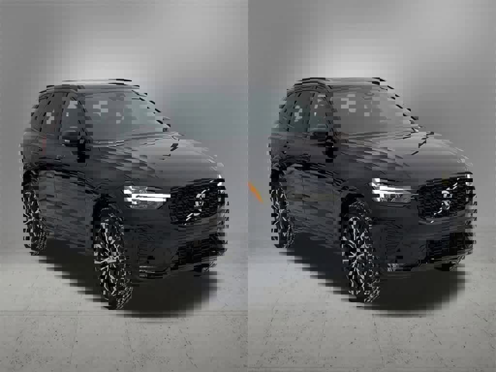 Used 2025 Volvo XC60 B5 Ultra image 8