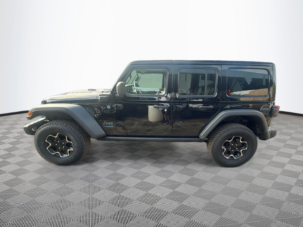 Used 2022 Jeep Wrangler Unlimited Rubicon 4xe w/ Dual Top Group AWD/4WD image 9