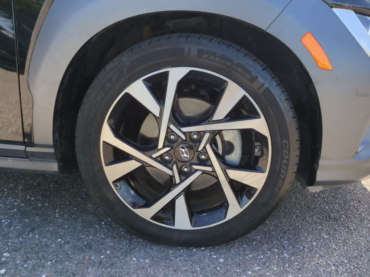 Used 2023 Hyundai Kona Limited AWD/4WD image 11