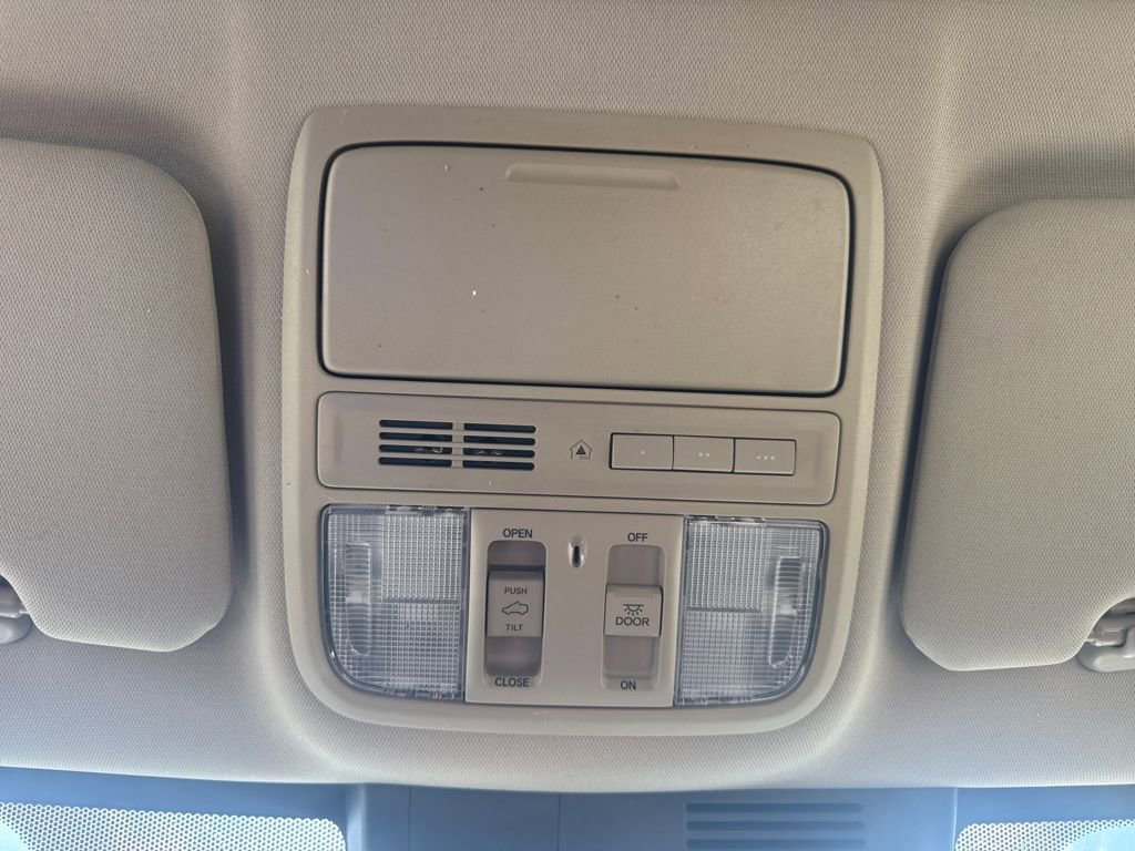 Used 2018 Honda CR-V Touring image 28