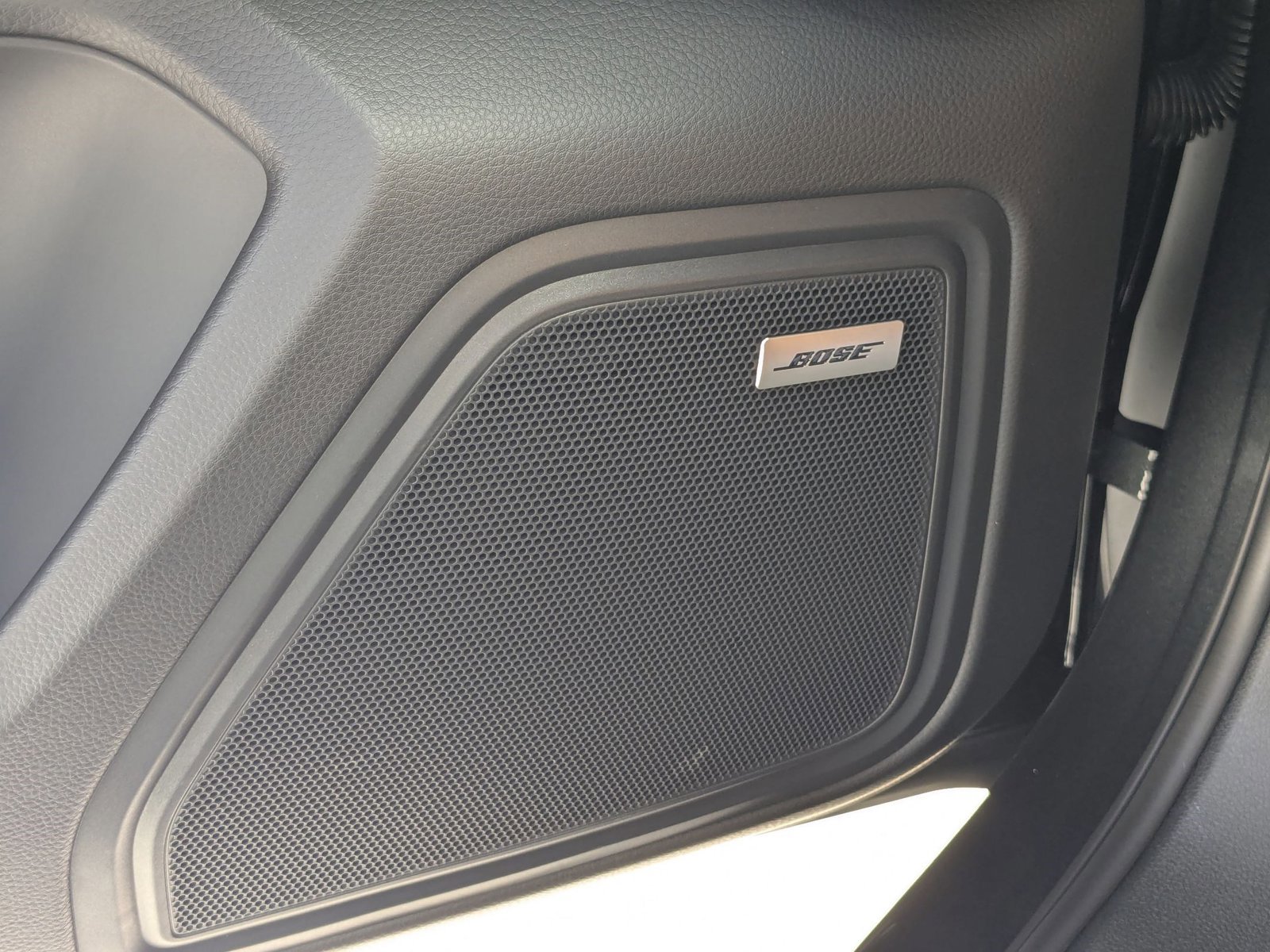 New 2025 Porsche Macan S image 14