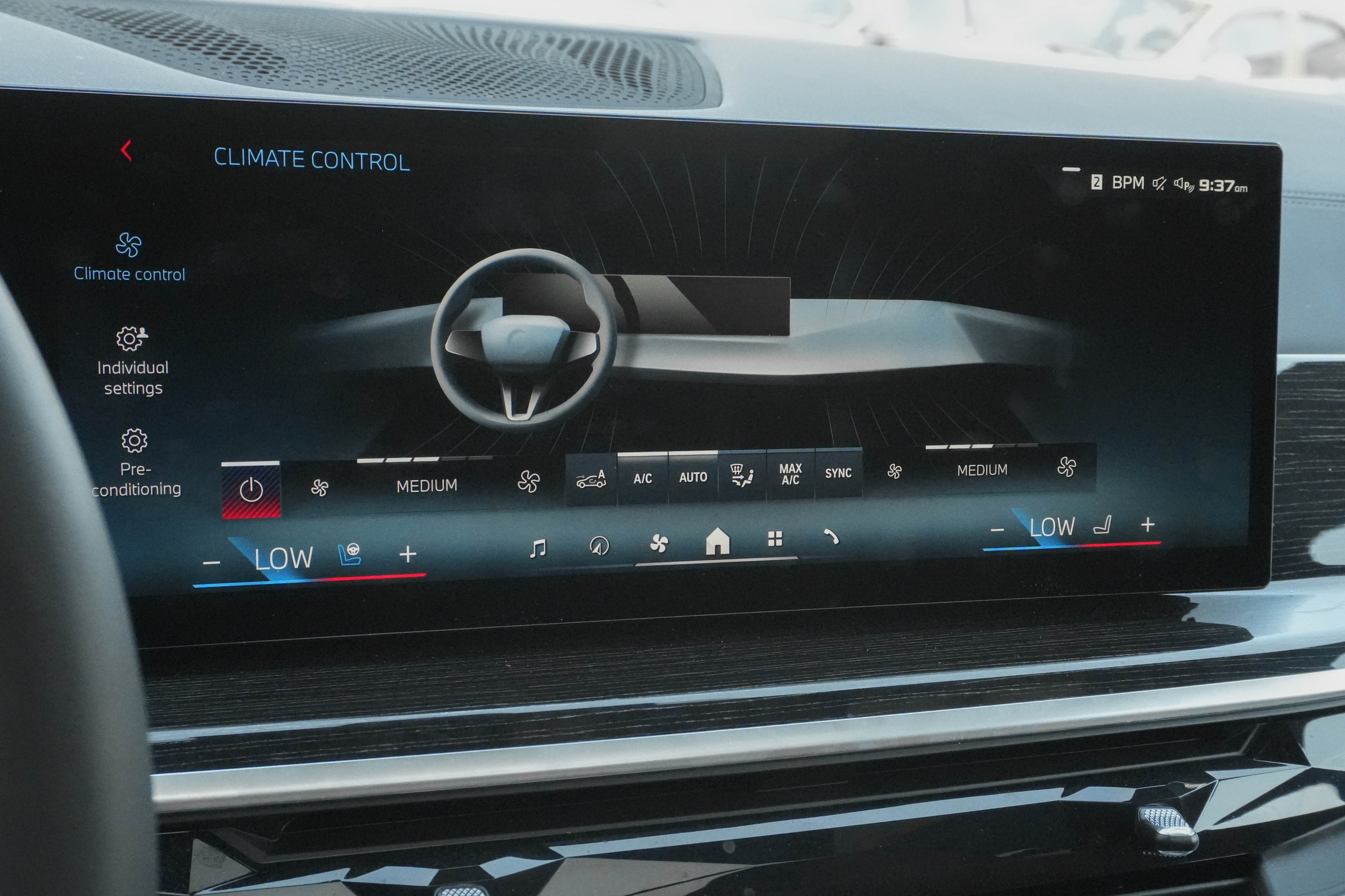 Certified 2026 BMW X7 M60i AWD/4WD image 25