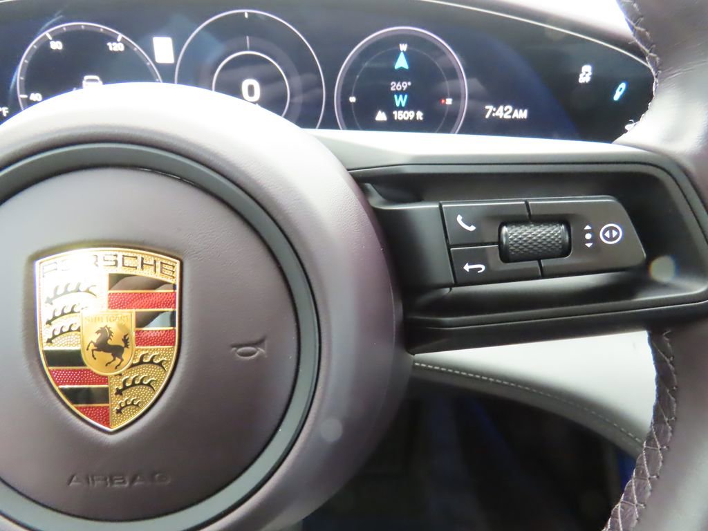 Used 2022 Porsche Taycan 4S image 12