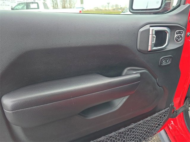 Used 2018 Jeep Wrangler Unlimited Rubicon image 9