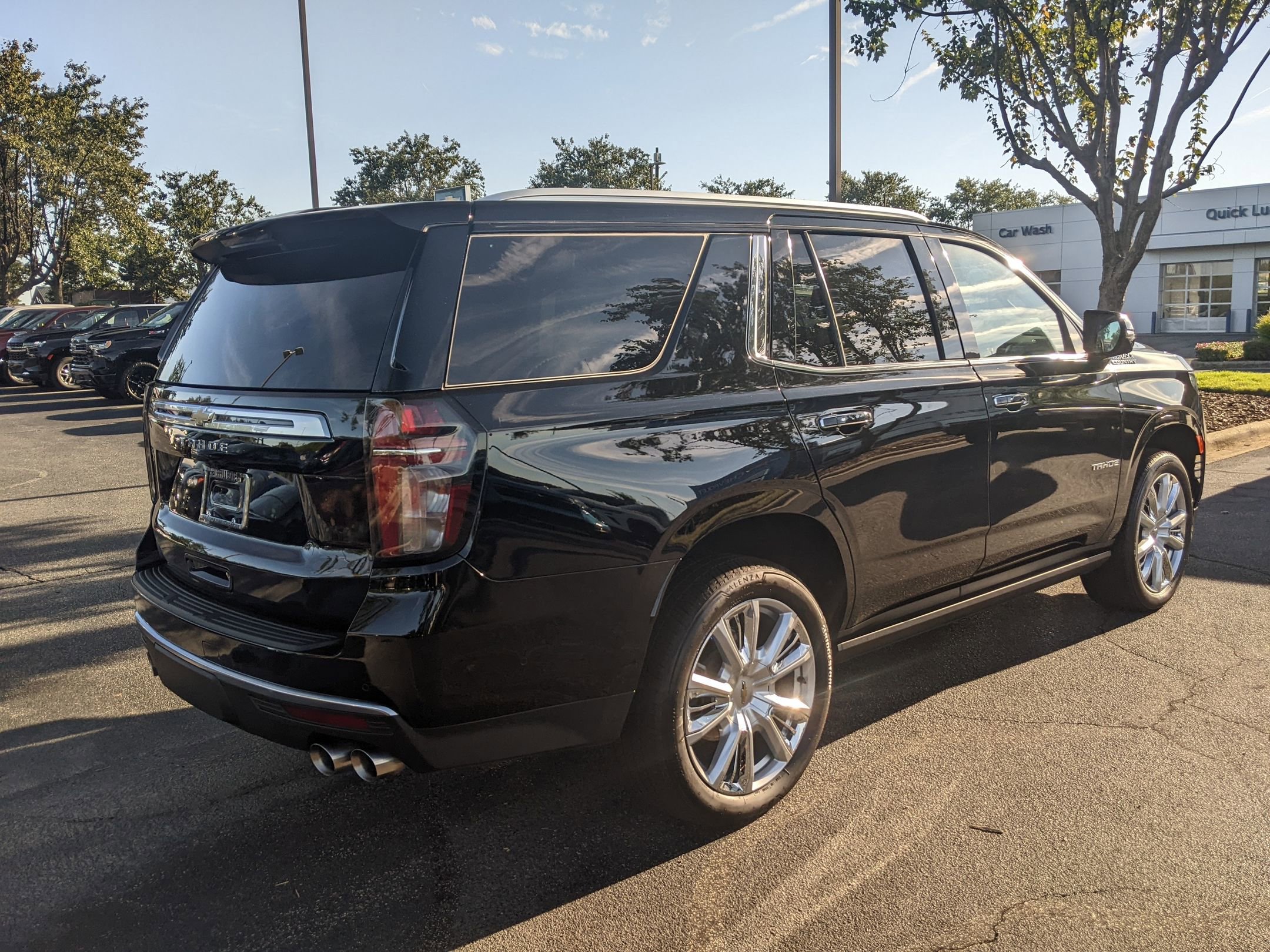 Certified 2024 Chevrolet Tahoe High Country w/ Advanced Technology Package image 9