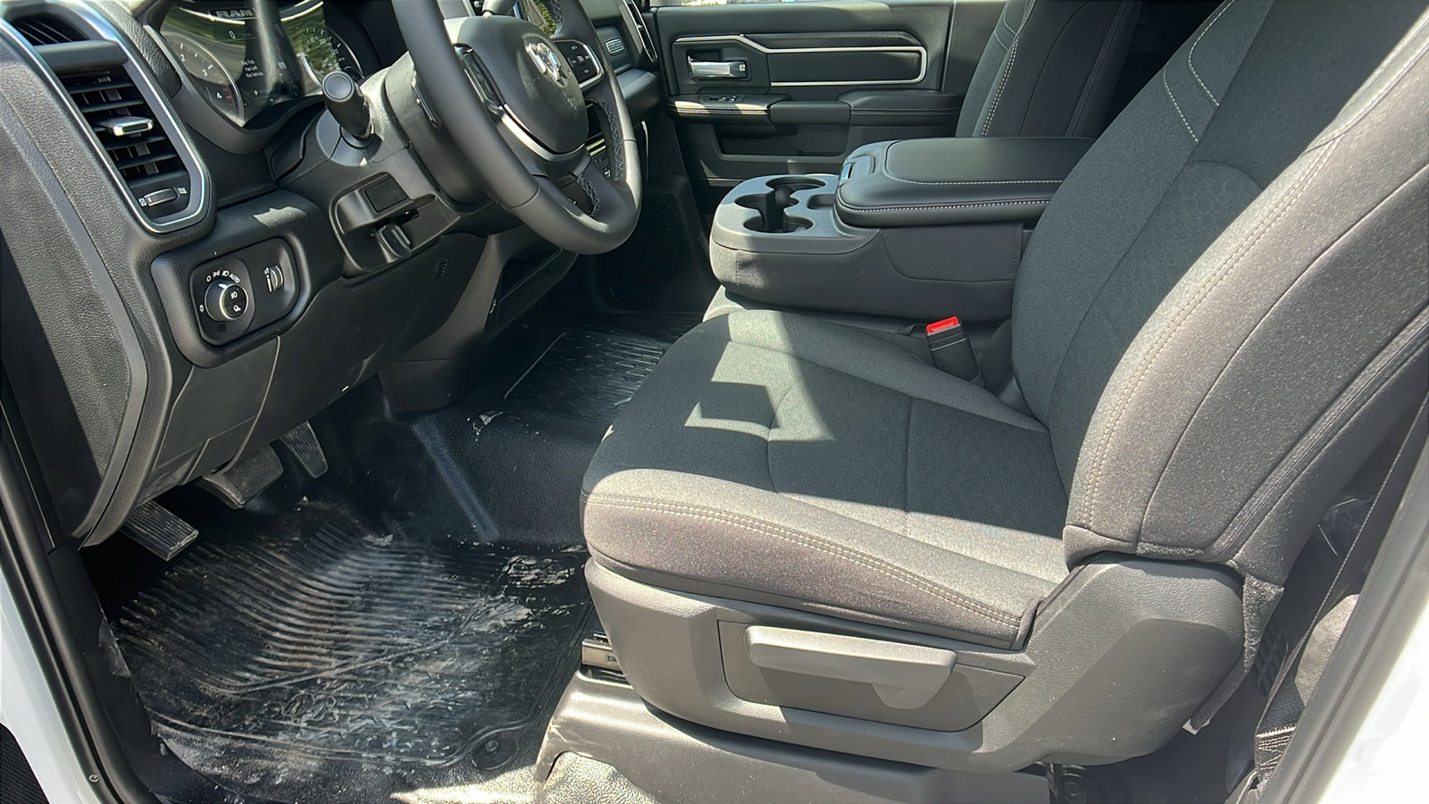 New 2025 RAM 5500 Tradesman RWD image 16