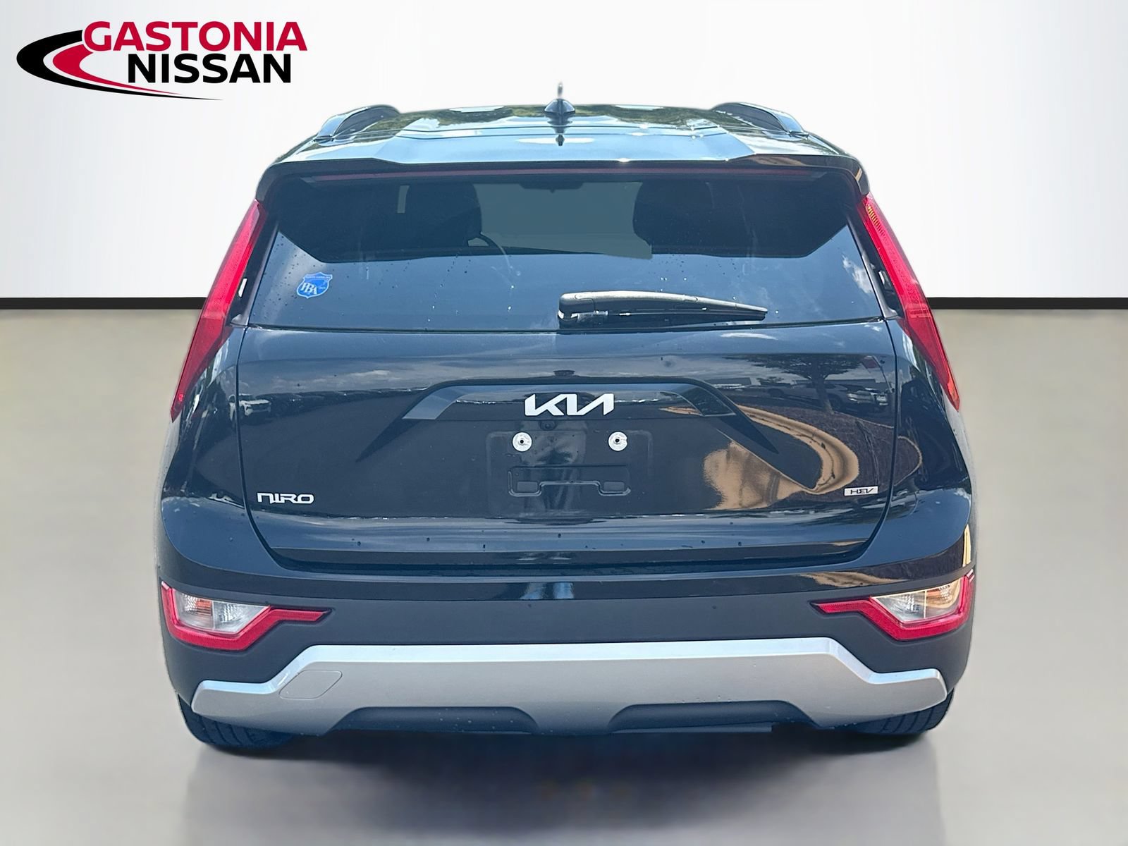 Used 2023 Kia Niro LX FWD image 7