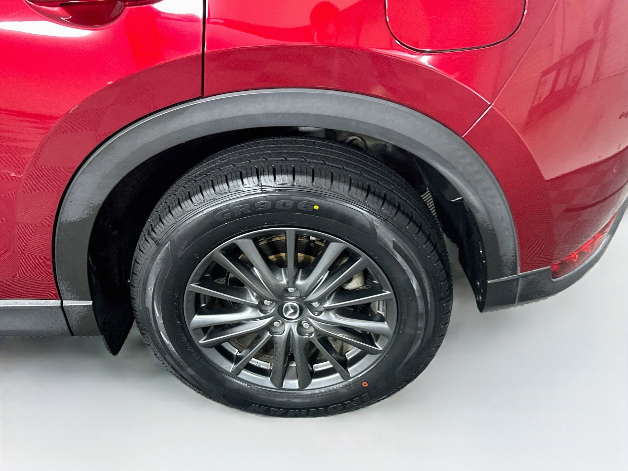 Used 2019 MAZDA CX-5 Touring FWD image 11