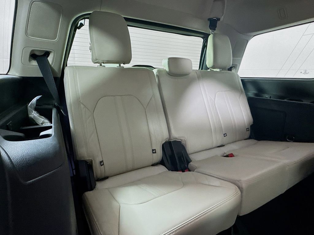 Used 2020 Ford Expedition Platinum image 33