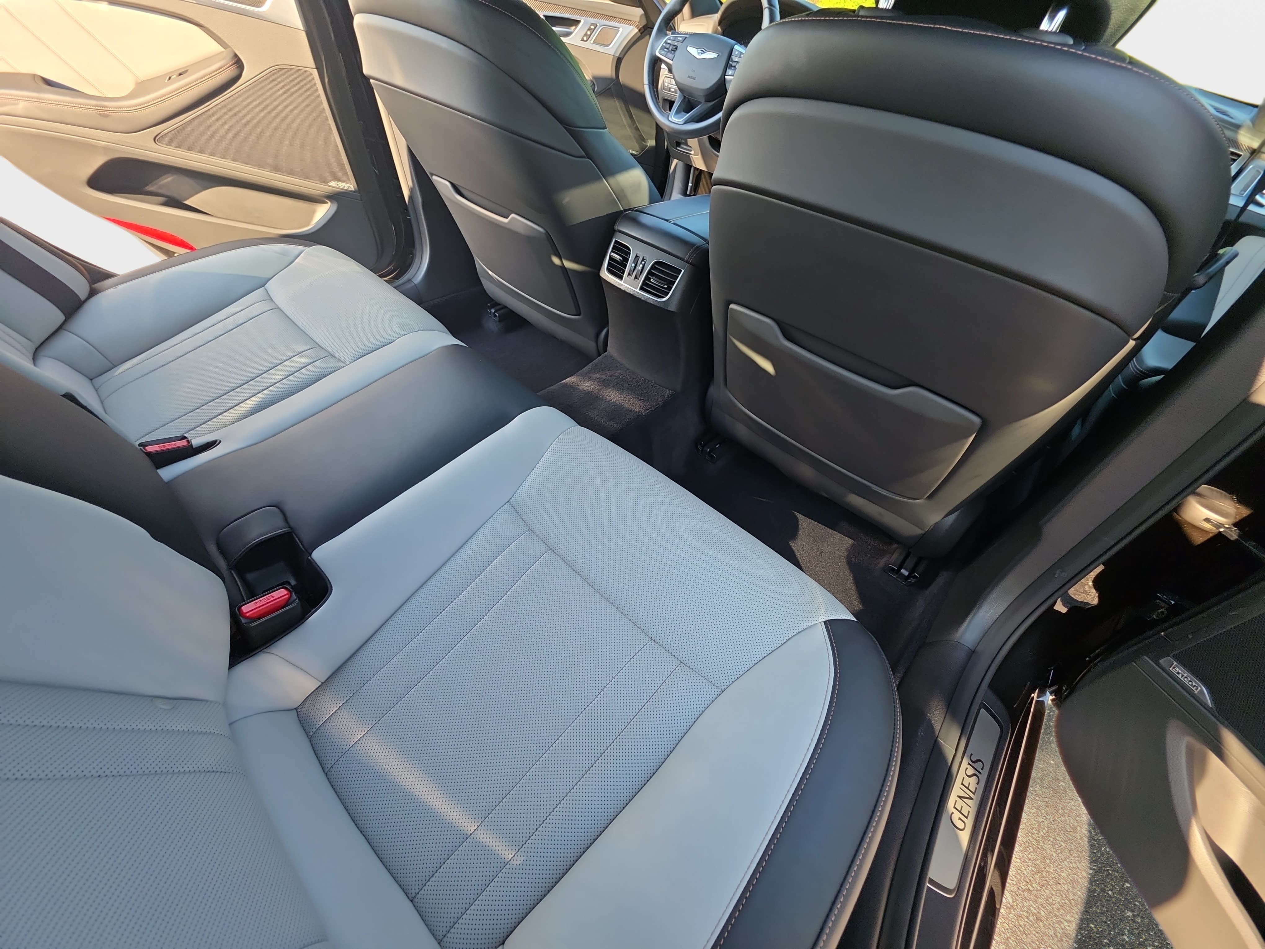 Used 2019 Genesis G80 3.3T Sport RWD image 11
