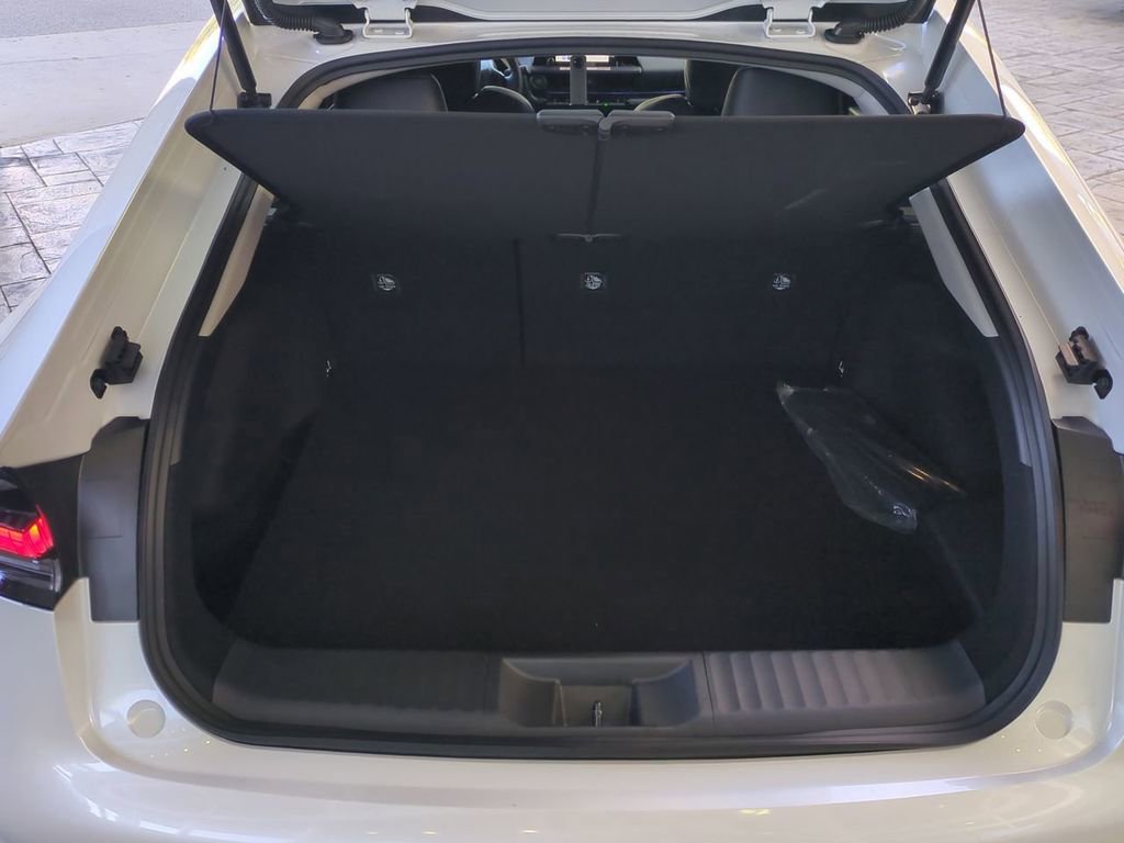 New 2026 Toyota Prius Plug-In Hybrid image 12