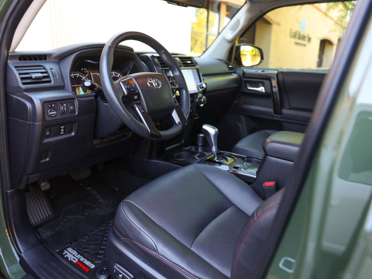 Used 2020 Toyota 4Runner TRD Pro AWD/4WD image 9