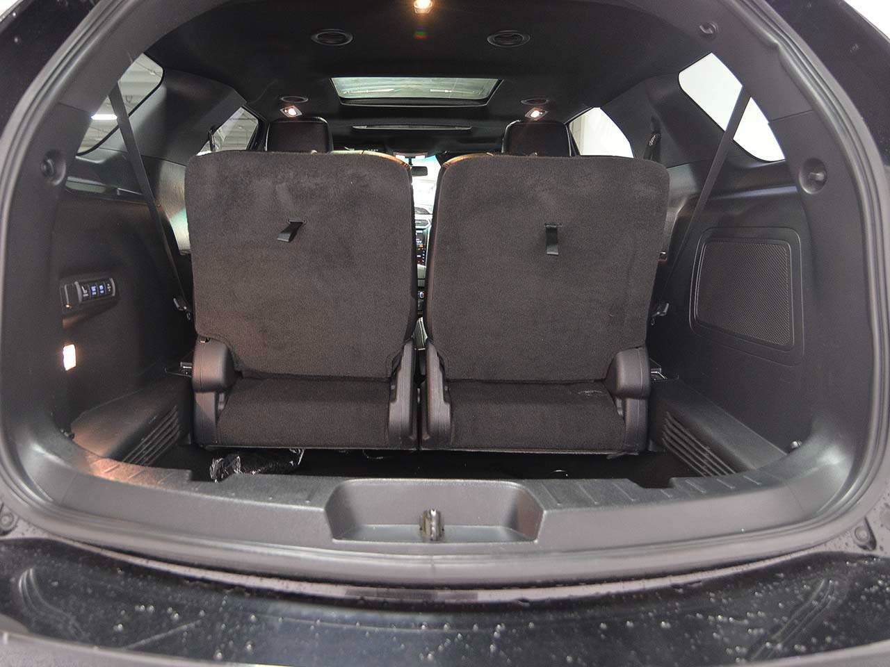 Used 2016 Ford Explorer Sport w/ Equipment Group 401A image 13