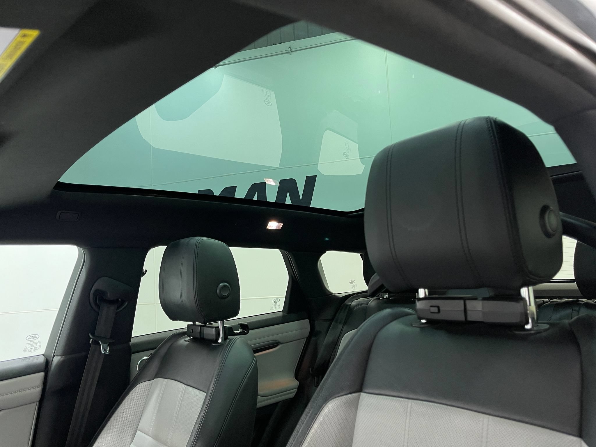 Used 2020 Land Rover Range Rover Evoque First Edition AWD/4WD image 12