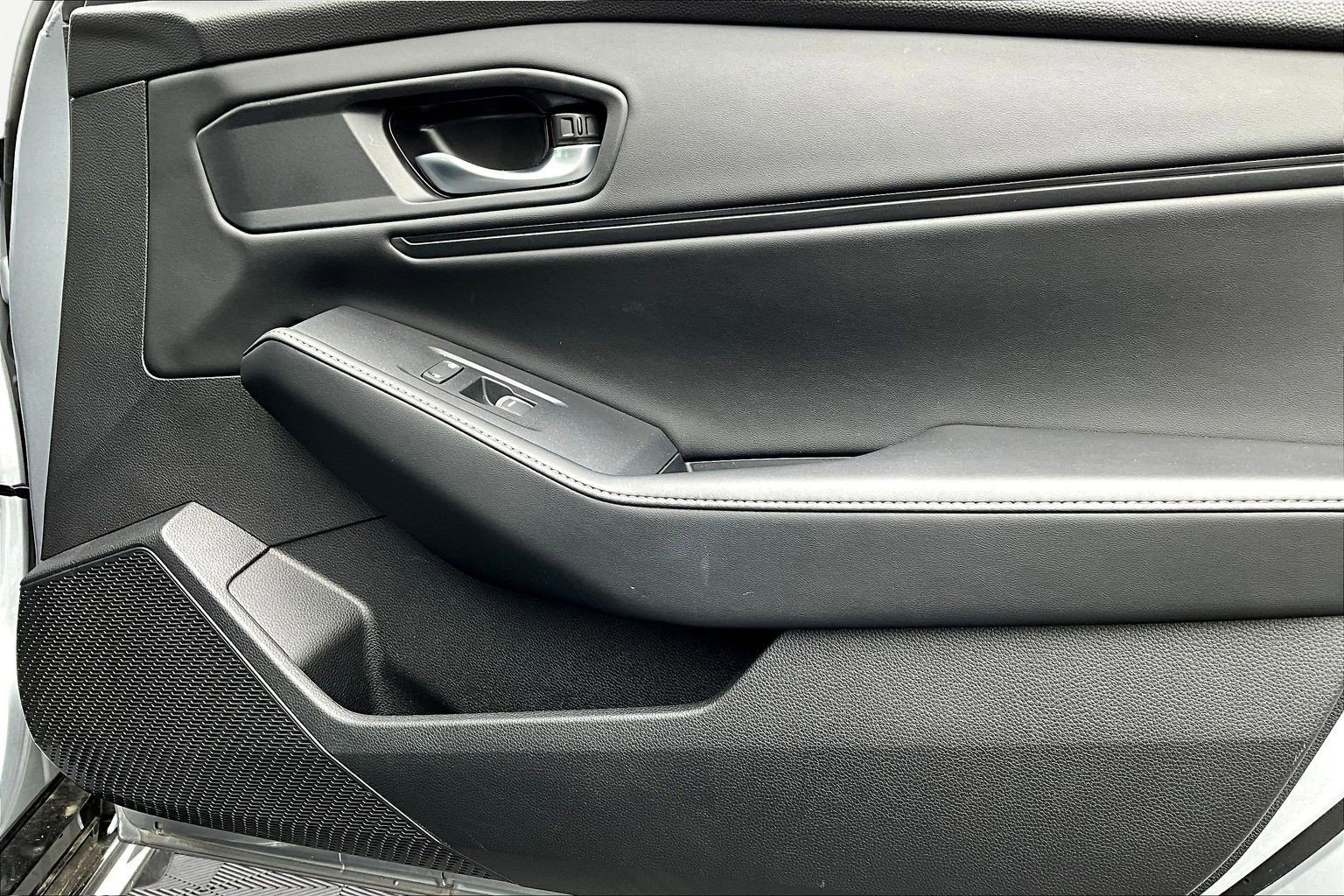 Used 2023 Honda Accord Sport image 27