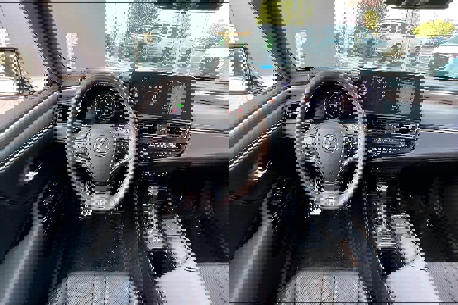 Used 2022 Lexus ES 300h F Sport w/ Accessory Package image 6