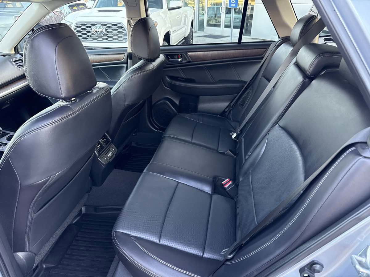 Used 2018 Subaru Outback 2.5i Limited image 15