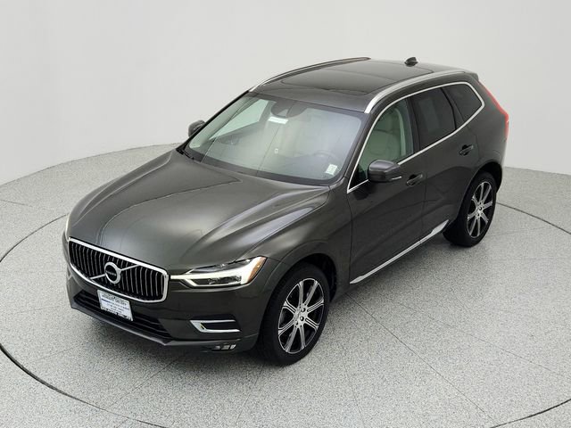 Used 2018 Volvo XC60 T6 Inscription w/ Luxury Seat Package image 13