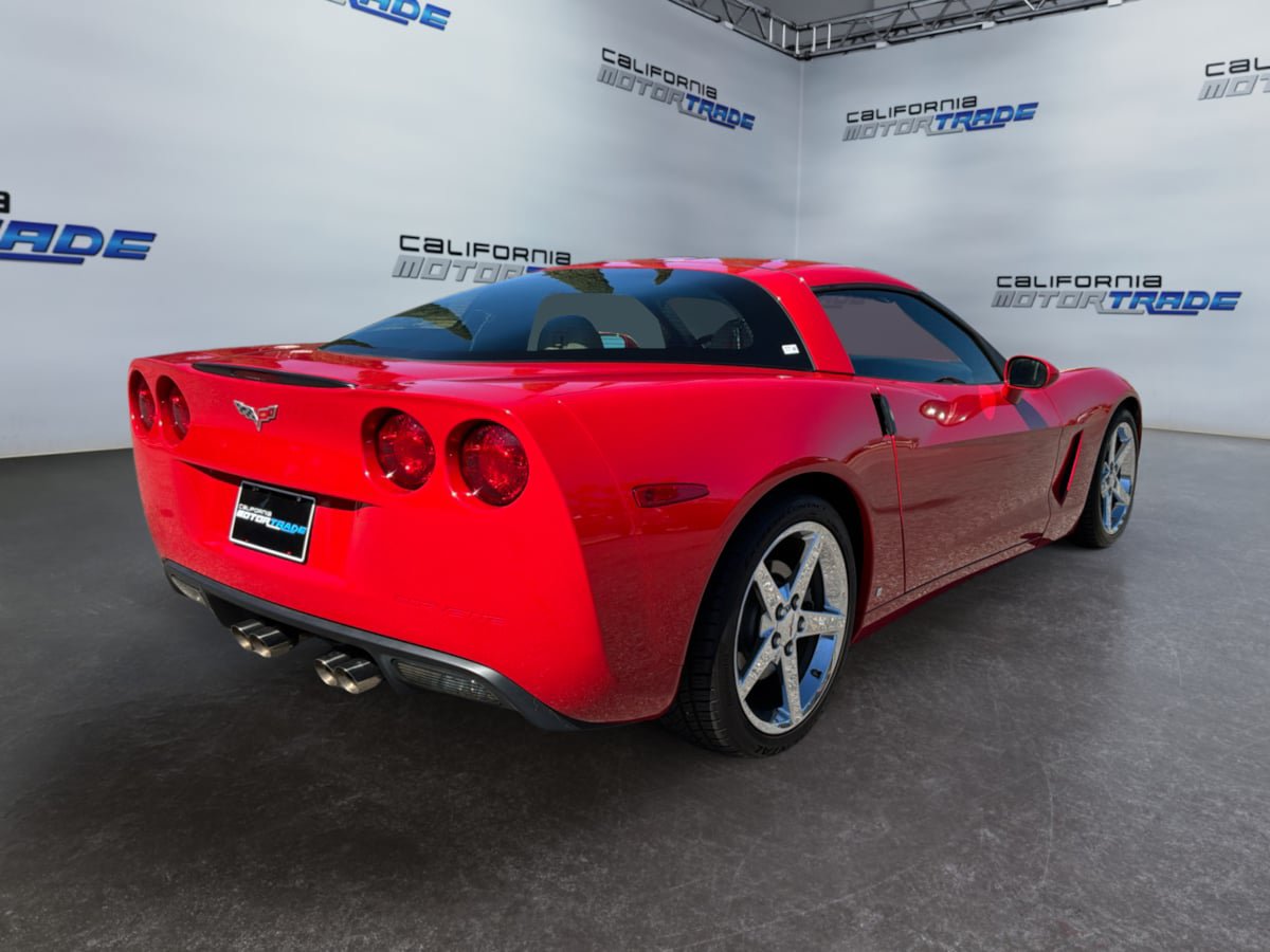 Used 2007 Chevrolet Corvette Coupe w/ Preferred Equipment Group RWD image 5