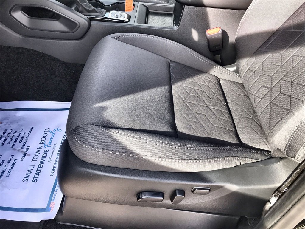 Used 2026 Nissan Frontier SV w/ All-Weather Content Package image 12