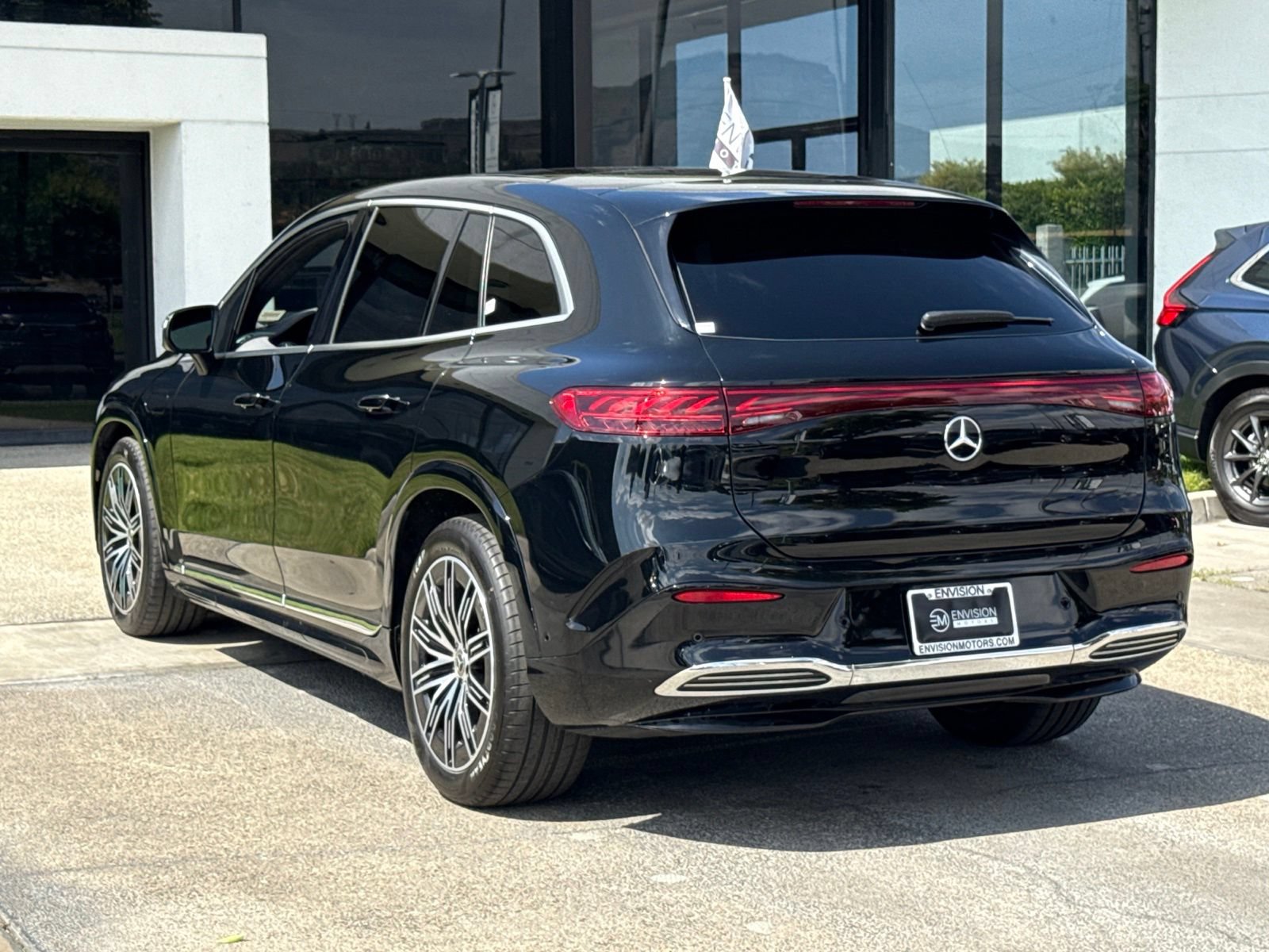 Used 2023 Mercedes-Benz EQS 580 4MATIC SUV image 9