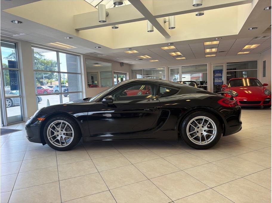 Used 2016 Porsche Cayman image 8