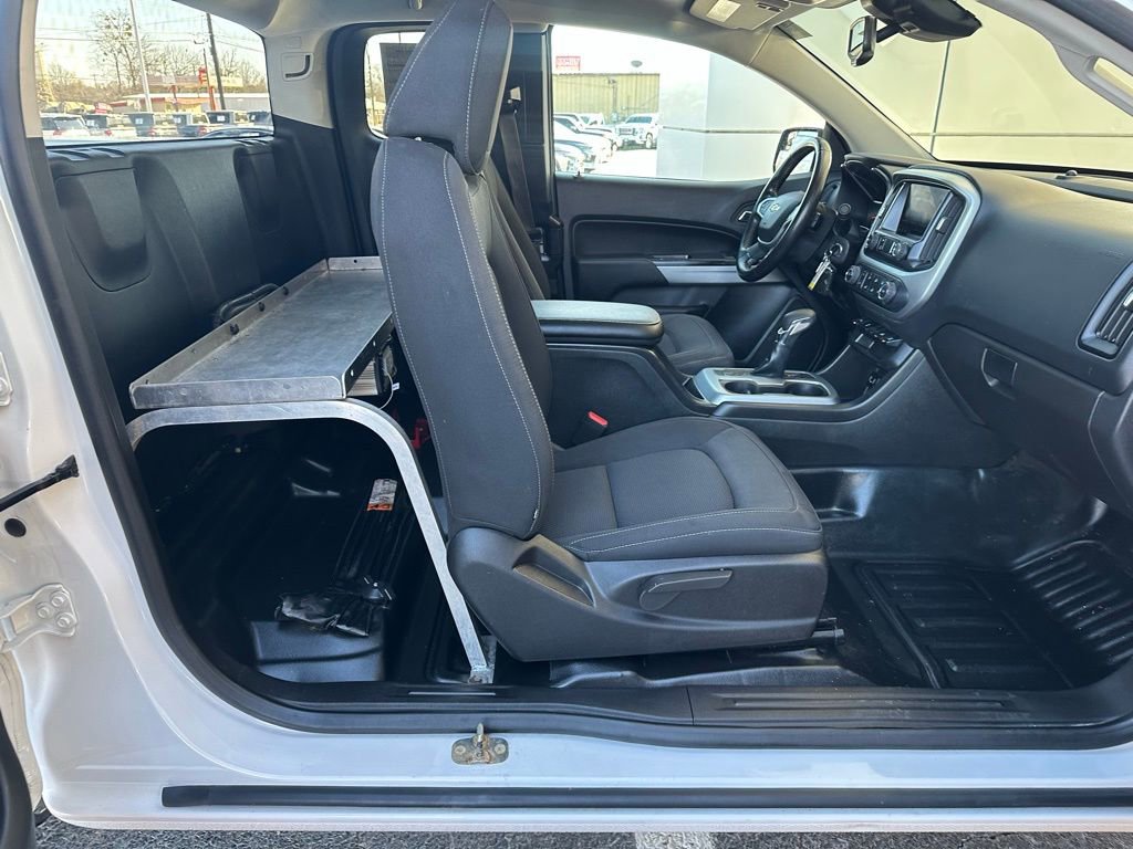 Used 2022 Chevrolet Colorado LT w/ Fleet Safety Package image 18
