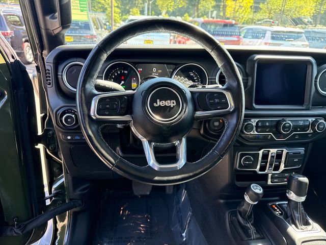 Used 2023 Jeep Wrangler Unlimited Sahara w/ Cold Weather Group AWD/4WD image 17