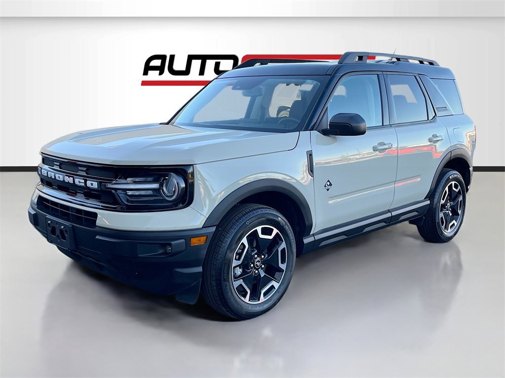 Used 2024 Ford Bronco Sport Outer Banks image 3